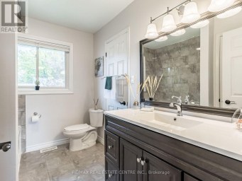 28 TESKEY COURT Collingwood Ontario photo 26