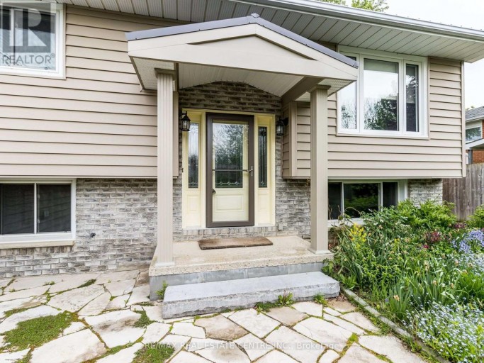 28 TESKEY COURT, Collingwood, Ontario, L9Y4R9
