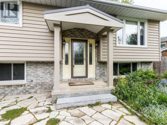 28 TESKEY COURT Collingwood Ontario photo 4