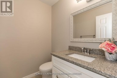 47 LAKE AVENUE Ramara (Brechin) Ontario photo 18