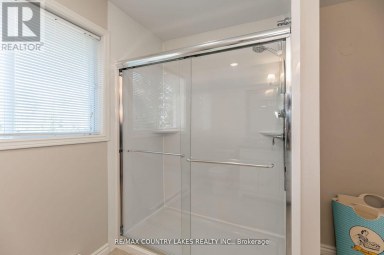 47 LAKE AVENUE Ramara (Brechin) Ontario photo 22