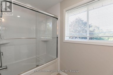 47 LAKE AVENUE Ramara (Brechin) Ontario photo 28