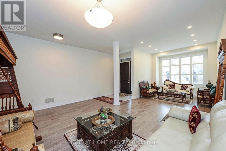 3286 CHARLES BIGGAR DRIVE, Oakville (GO Glenorchy), Ontario, L6M1N3