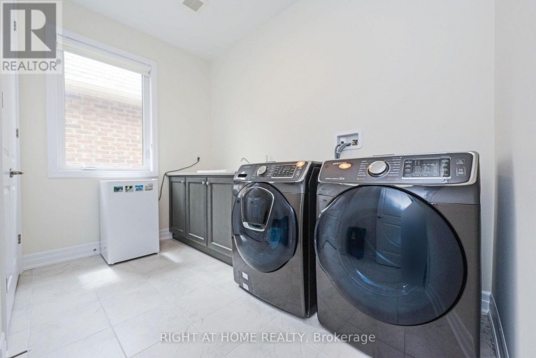 3286 CHARLES BIGGAR DRIVE, Oakville (GO Glenorchy), Ontario, L6M1N3