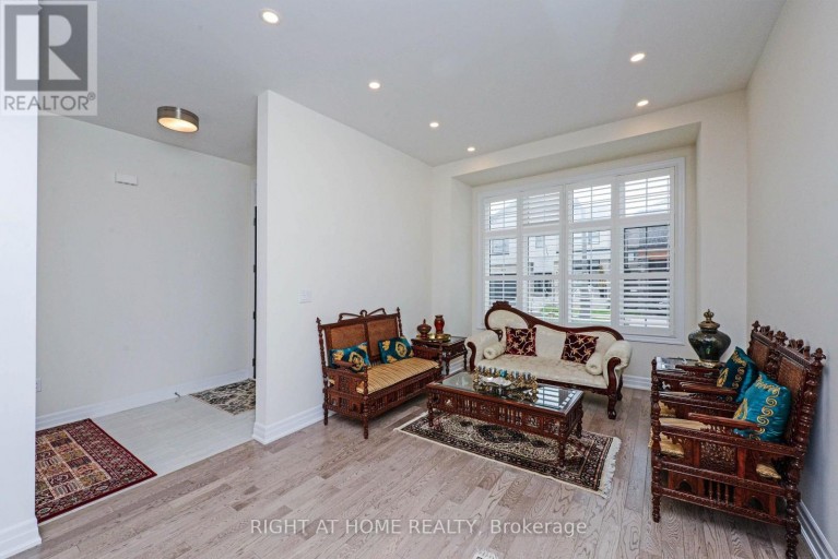 3286 CHARLES BIGGAR DRIVE, Oakville (GO Glenorchy), Ontario, L6M1N3