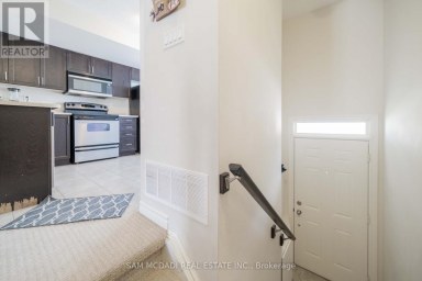 103 - 1380 COSTIGAN ROAD Milton (CL Clarke) Ontario photo 6