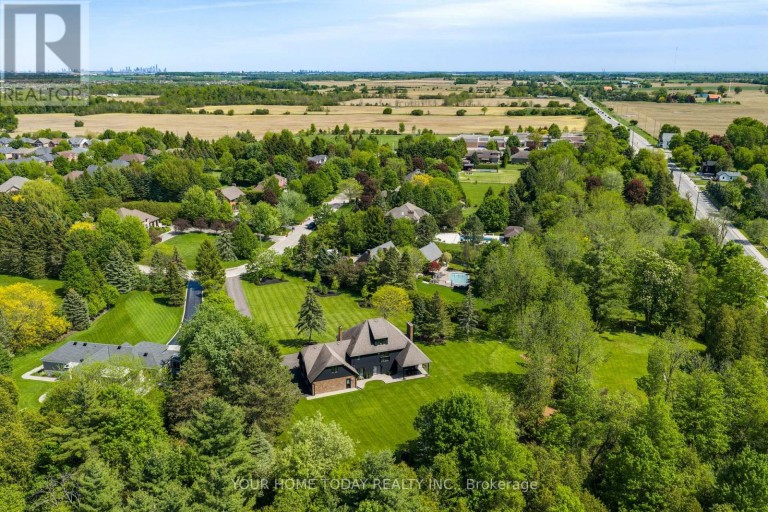 27 CHANTELAY CRESCENT, Halton Hills (Georgetown), Ontario, L7G4S5