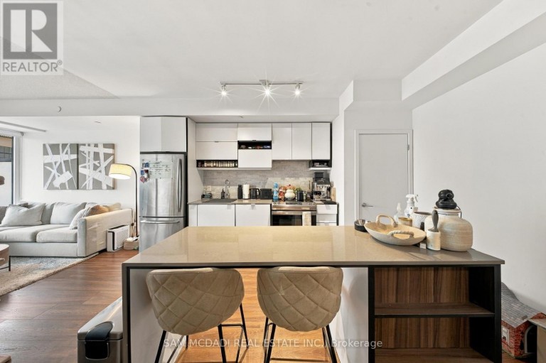 3702 - 4065 CONFEDERATION PARKWAY, Mississauga (City Centre), Ontario, L5B0L4