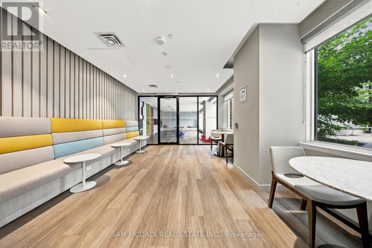 3702 - 4065 CONFEDERATION PARKWAY, Mississauga (City Centre), Ontario, L5B0L4