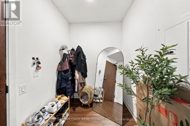 3702 - 4065 CONFEDERATION PARKWAY Mississauga (City Centre) Ontario photo 6