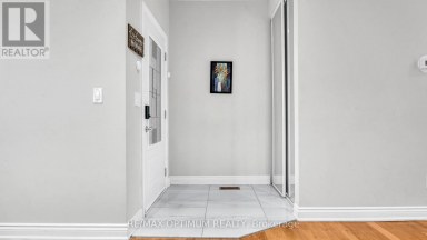 7181 TABBYMAN WALK Mississauga (Meadowvale Village) Ontario photo 4