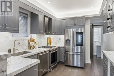 UPPER - 219 MCROBERTS AVENUE Toronto (Corso Italia-Davenport) Ontario photo 11