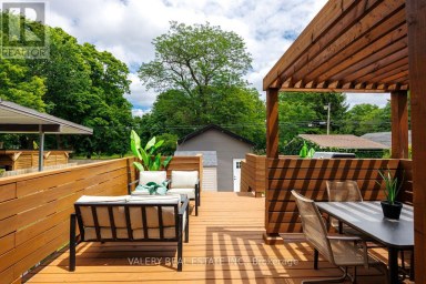UPPER - 219 MCROBERTS AVENUE Toronto (Corso Italia-Davenport) Ontario photo 15