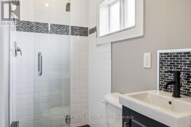 UPPER - 219 MCROBERTS AVENUE Toronto (Corso Italia-Davenport) Ontario photo 27