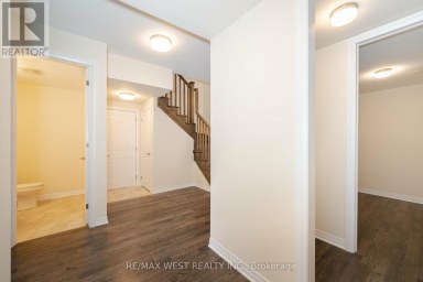 120 SETTLERS ROAD E Oakville (GO Glenorchy) Ontario photo 5