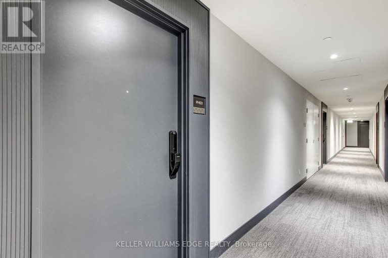 PH03 - 405 DUNDAS STREET W, Oakville (GO Glenorchy), Ontario, L6M5P9