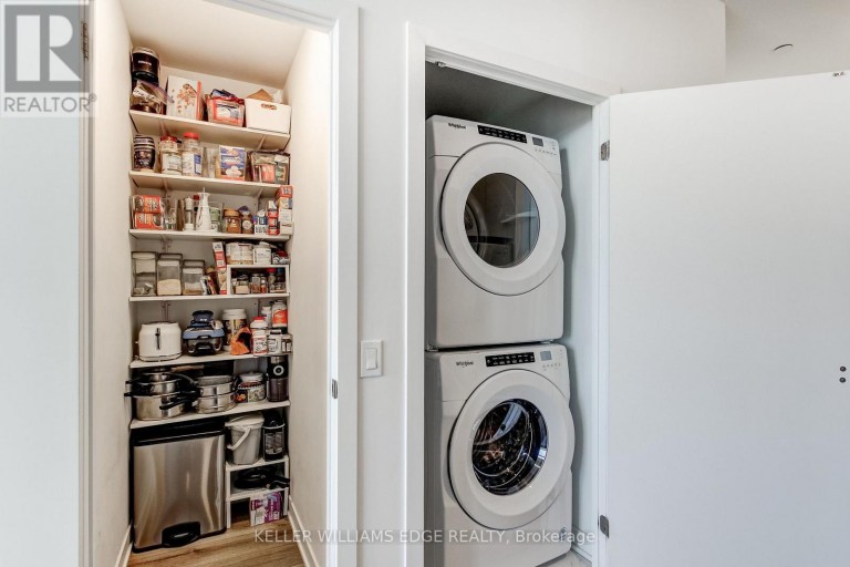 PH03 - 405 DUNDAS STREET W, Oakville (GO Glenorchy), Ontario, L6M5P9