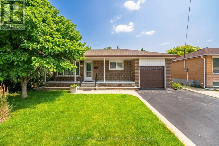 21 JERSEY AVENUE, Brampton (Bram East), Ontario, L6W1L5