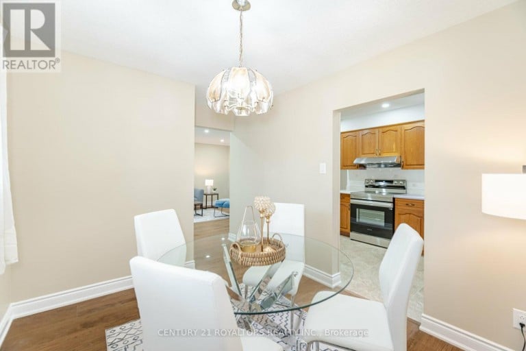 21 JERSEY AVENUE, Brampton (Bram East), Ontario, L6W1L5