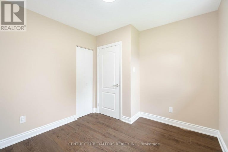 21 JERSEY AVENUE, Brampton (Bram East), Ontario, L6W1L5