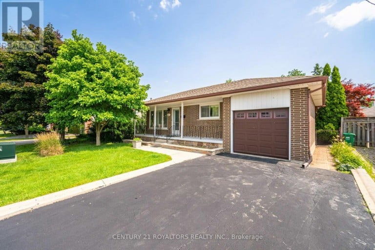21 JERSEY AVENUE, Brampton (Bram East), Ontario, L6W1L5