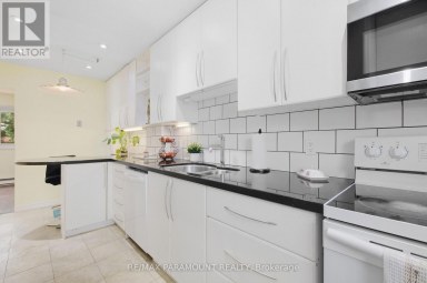 16 GLENEADEN COURT Brampton (Northgate) Ontario photo 12