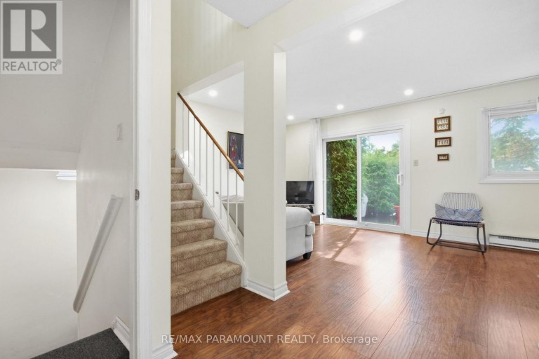 16 GLENEADEN COURT, Brampton (Northgate), Ontario, L6S2J7