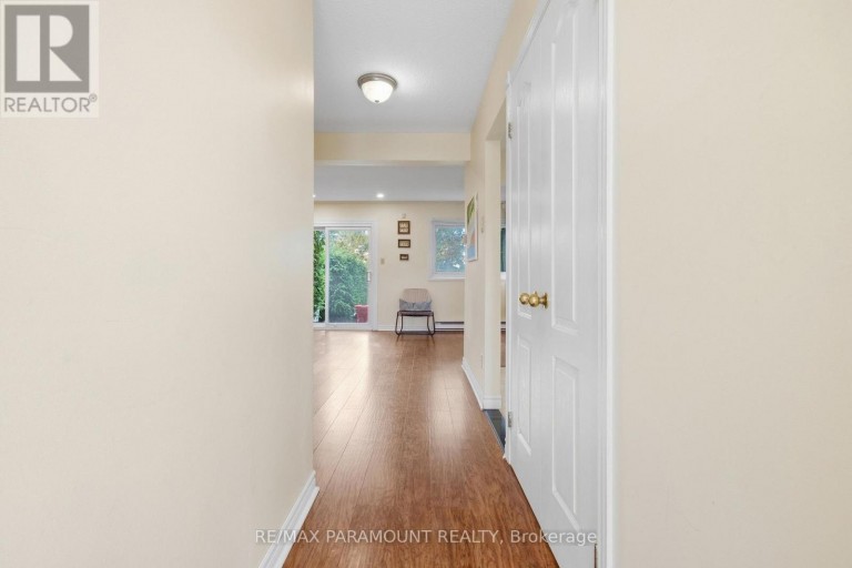 16 GLENEADEN COURT, Brampton (Northgate), Ontario, L6S2J7