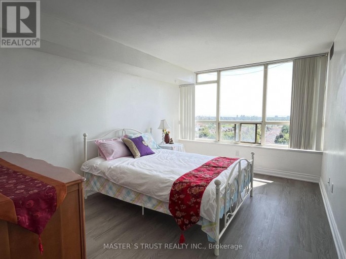 1203 - 400 WEBB DRIVE, Mississauga (City Centre), Ontario, L5B3Z7