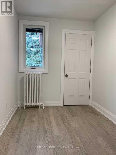 11 RIVERCREST ROAD, Toronto (Lambton Baby Point), Ontario, M6S4H4