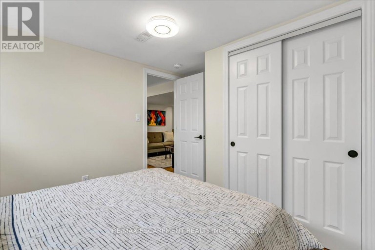 LOWER - 58 COLUMBIA DRIVE, Hamilton (Buchanan), Ontario, L9C3Y2