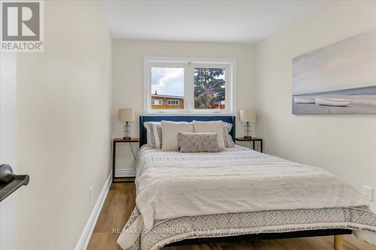 LOWER - 58 COLUMBIA DRIVE, Hamilton (Buchanan), Ontario, L9C3Y2