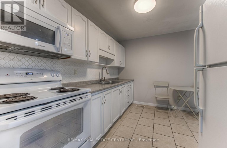 2A PAISLEY HEIGHTS, Cambridge, Ontario, N1R1B5