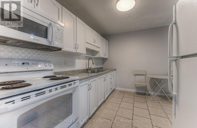 2A PAISLEY HEIGHTS Cambridge Ontario photo 13