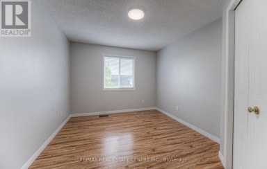 2A PAISLEY HEIGHTS Cambridge Ontario photo 18