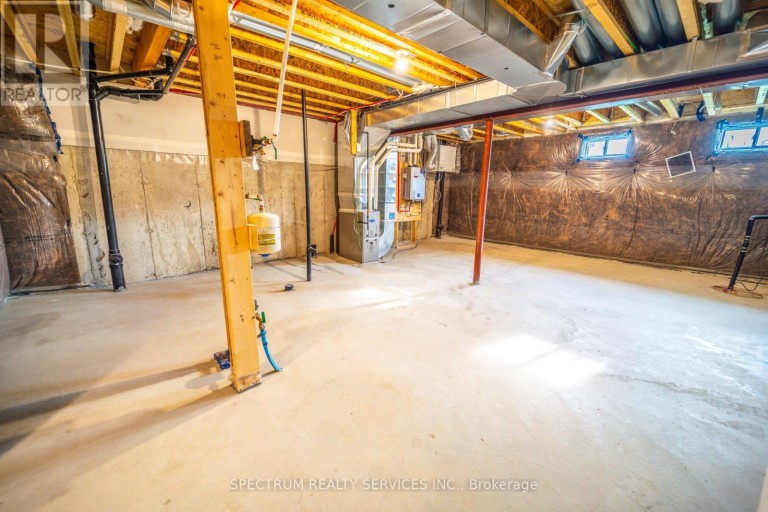 19 CHAPMAN ROAD, Brant (Paris), Ontario, N3L0R5