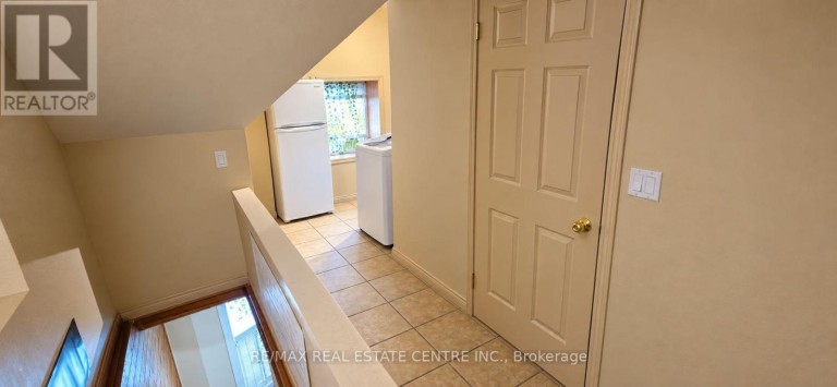 UPPER LOFT - 267 ABERDEEN AVENUE, Hamilton (Kirkendall), Ontario, L8P2R2