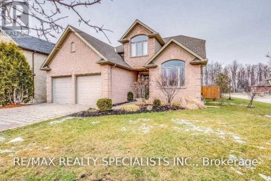 404 SOUTH CARRIAGE WAY London North (North I) Ontario photo 1