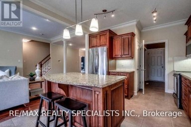 404 SOUTH CARRIAGE WAY London North (North I) Ontario photo 14