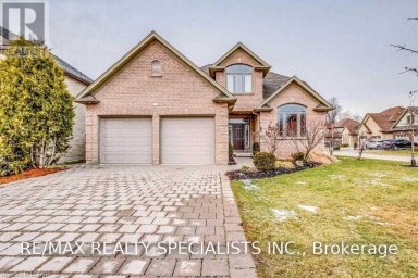 404 SOUTH CARRIAGE WAY London North (North I) Ontario photo 2