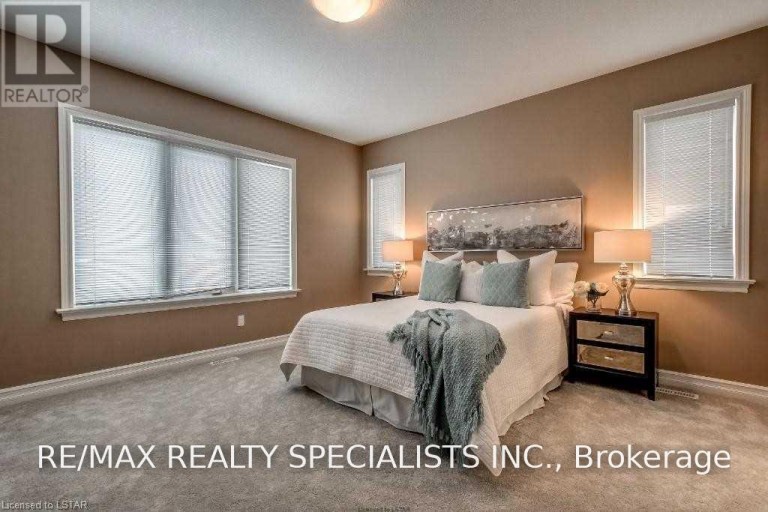 404 SOUTH CARRIAGE WAY, London North (North I), Ontario, N6G0B2