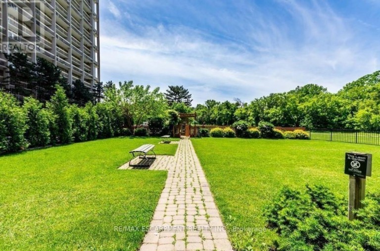 236 - 350 QUIGLEY ROAD, Hamilton (Vincent), Ontario, L8K5N2