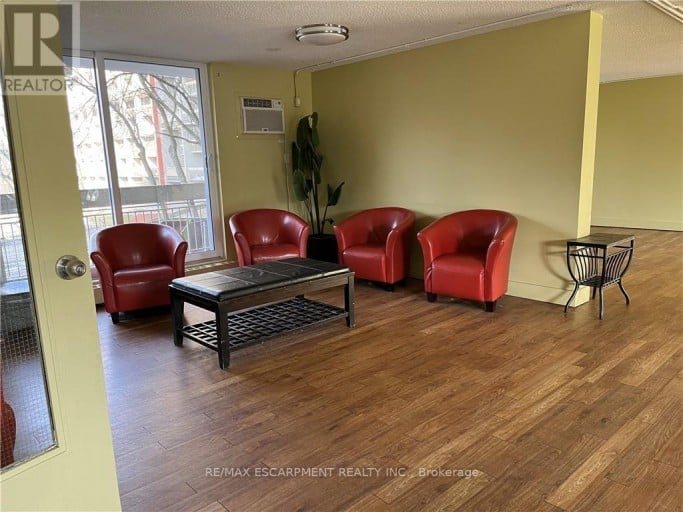 236 - 350 QUIGLEY ROAD, Hamilton (Vincent), Ontario, L8K5N2