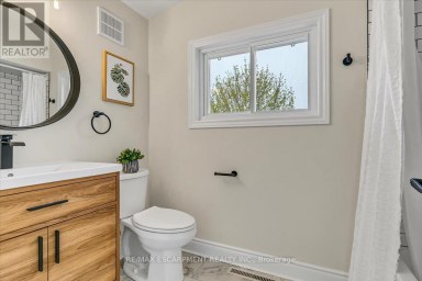 UPPER - 58 COLUMBIA DRIVE Hamilton (Buchanan) Ontario photo 13