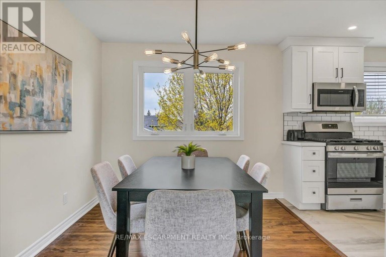UPPER - 58 COLUMBIA DRIVE, Hamilton (Buchanan), Ontario, L9C3Y2
