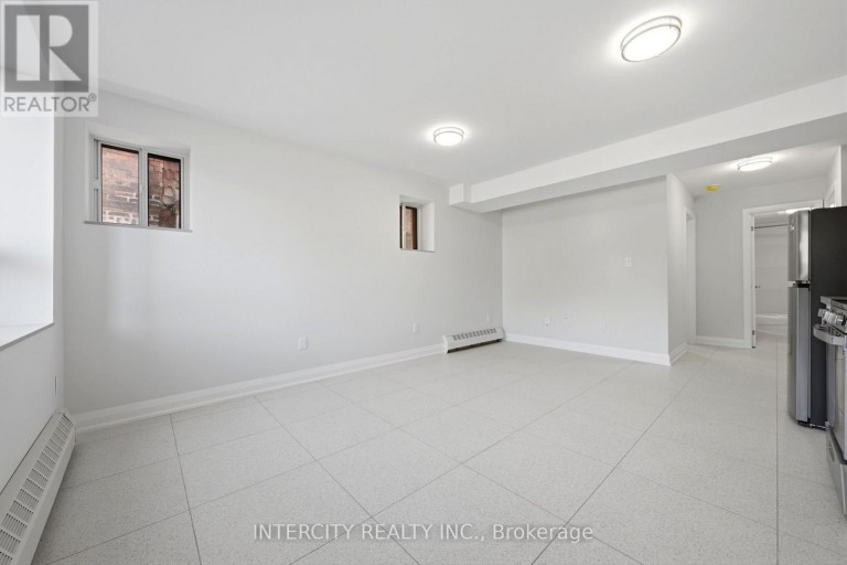1 - 91 WENTWORTH STREET S, Hamilton (Stinson), Ontario, L8N2Y9