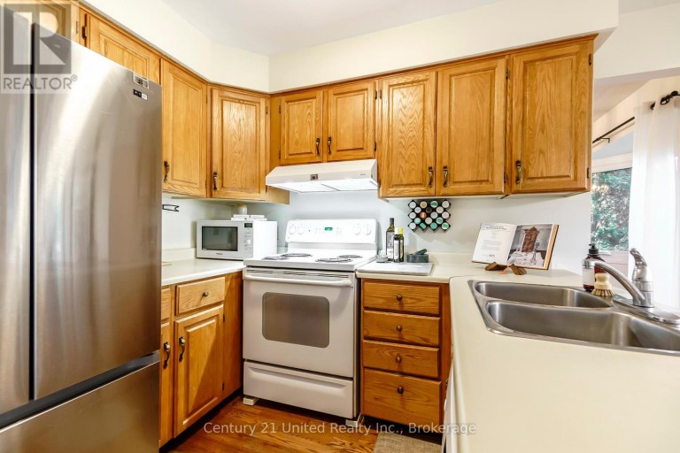 1540 FAIR AVENUE, Peterborough (Monaghan Ward 2), Ontario, K9K1T2
