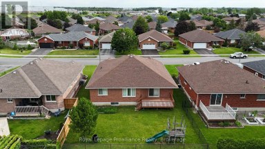 17 SUMAC TERRACE Belleville (Belleville Ward) Ontario photo 20