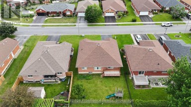 17 SUMAC TERRACE Belleville (Belleville Ward) Ontario photo 21