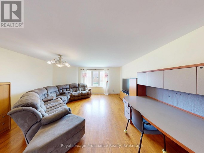 17 SUMAC TERRACE, Belleville (Belleville Ward), Ontario, K8N5X4